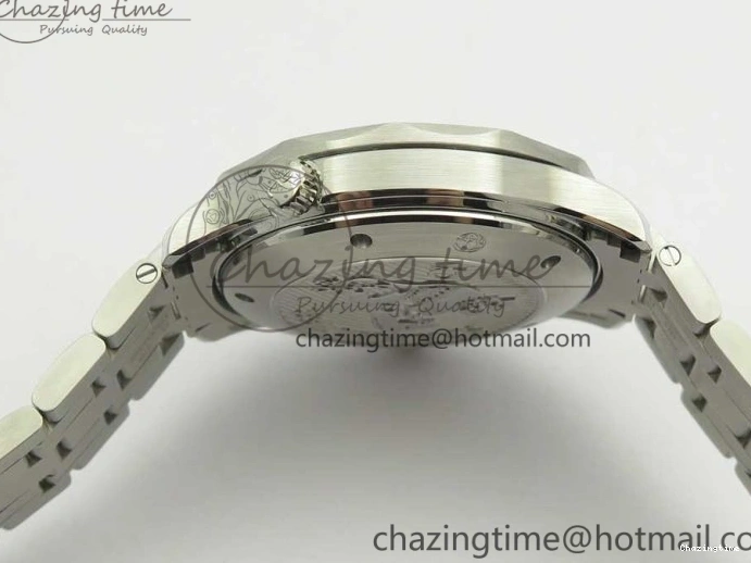 0227 HighQuality Seamaster 300M Chronometer SS Black OMF 1:1 Best Edition on SS Bracelet A2824 (Black Balance Wheel) V 7954